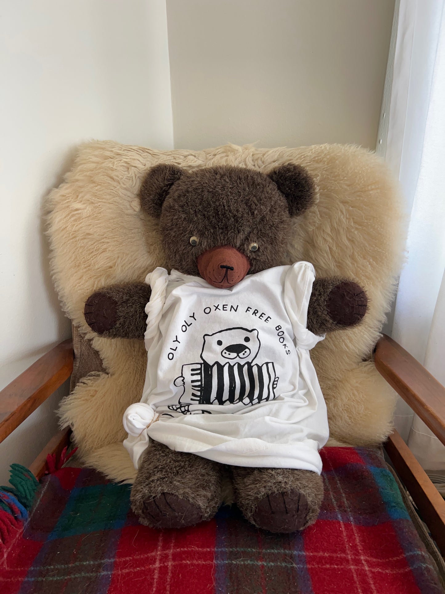 Oly Oly Oxen Free T-Shirt