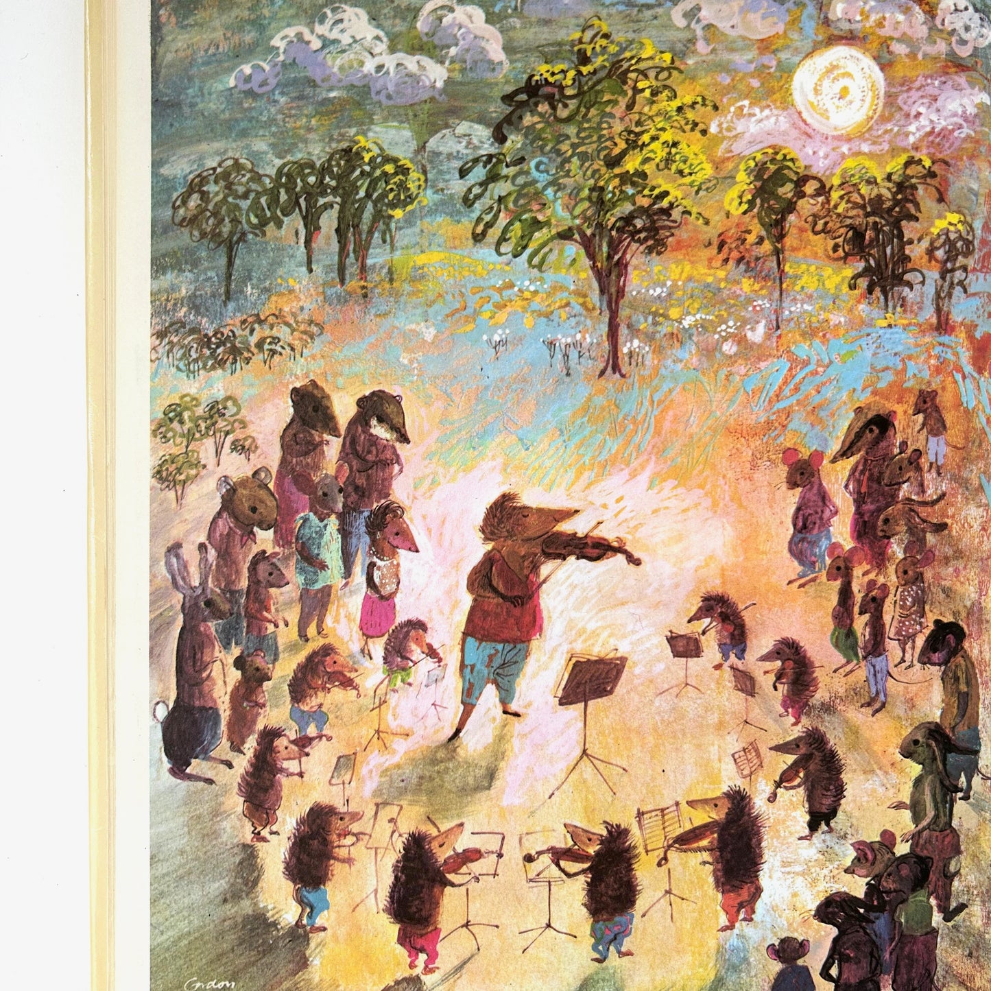 Fritz the Hedgehog Violinist