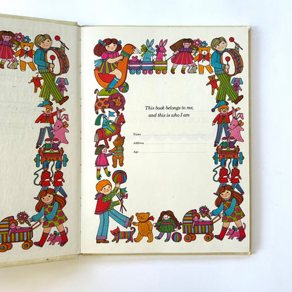 My Growing Up Book (Baby Book to Fill In)
