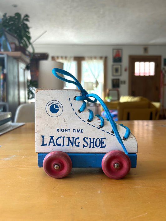 Right Time Lacing Shoe
